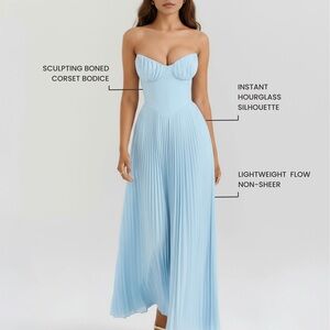 Elegant Strapless Dress in Light Blue